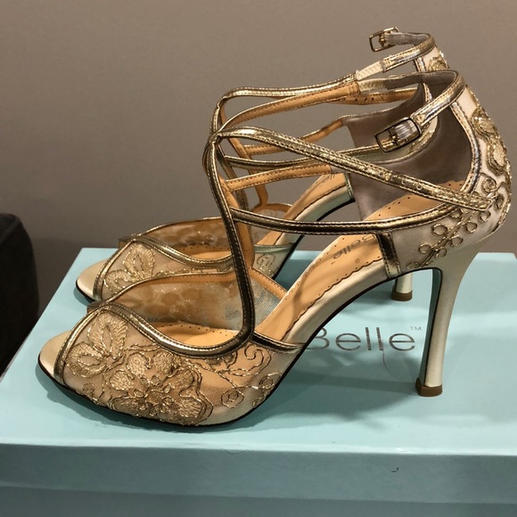Bella belle gold sandals size 9 - Picture 2 of 6